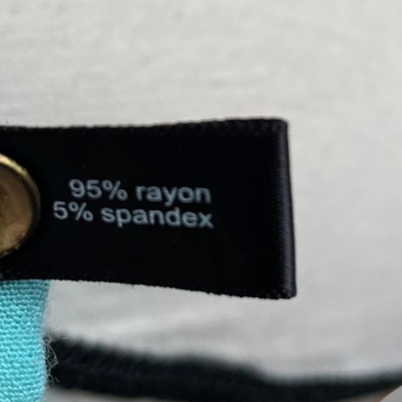 The Limited Women's 3/4 Sleeve Light Blue Top with square front design Size S - Picture 5 of 7